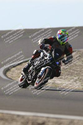 media/Nov-02-2025-Lets Ride (Sun) [[f7a3caa734]]/C Group/1240pm (Turn 2 Outside)/